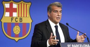Barcelona và cuộc chơi tài chính gian nan tại Camp Nou